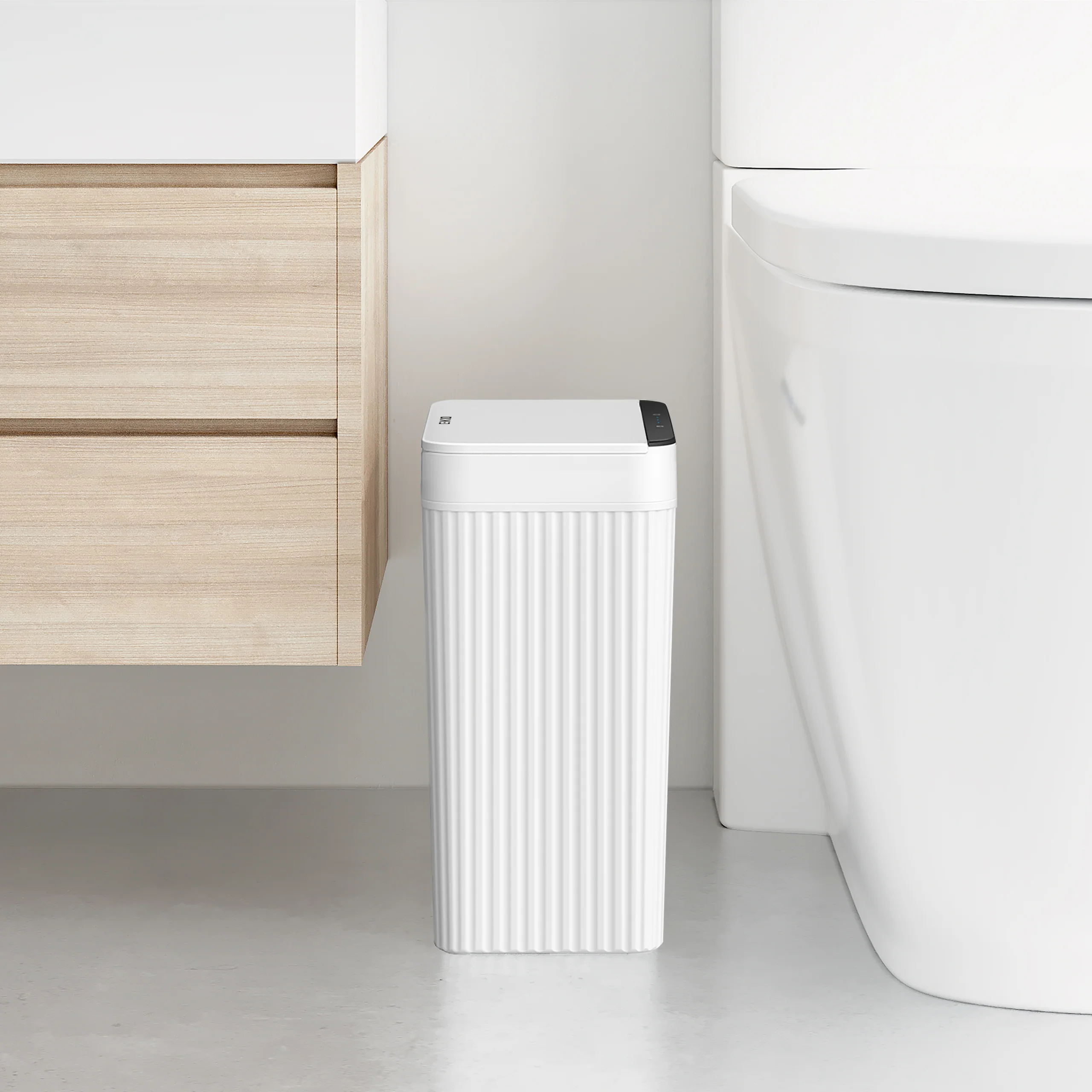 Brio 10L / 2.6 Gallon in White Compact Design Motion Sensor Trash Can - Image 3