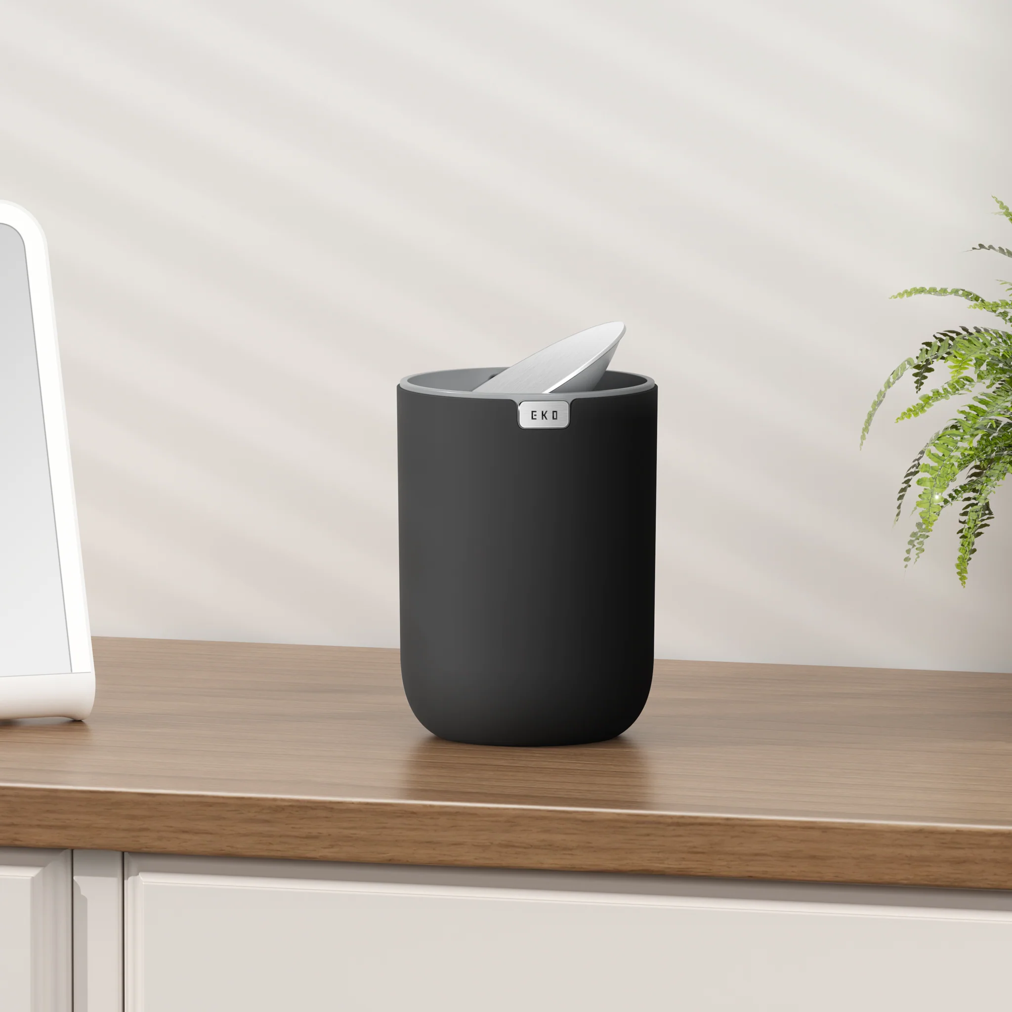 Fandy Table Bin with Swing-Top Lid - Black 2.2L / 0.58 Gal - Image 2